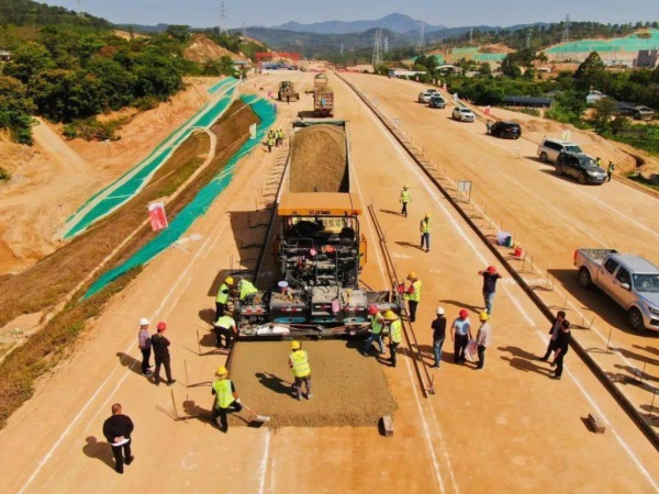 东方高速公路